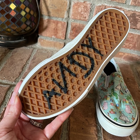 Limited Edition Vans Toy Story Andy's Toys Sneakers - Picture 7 of 8